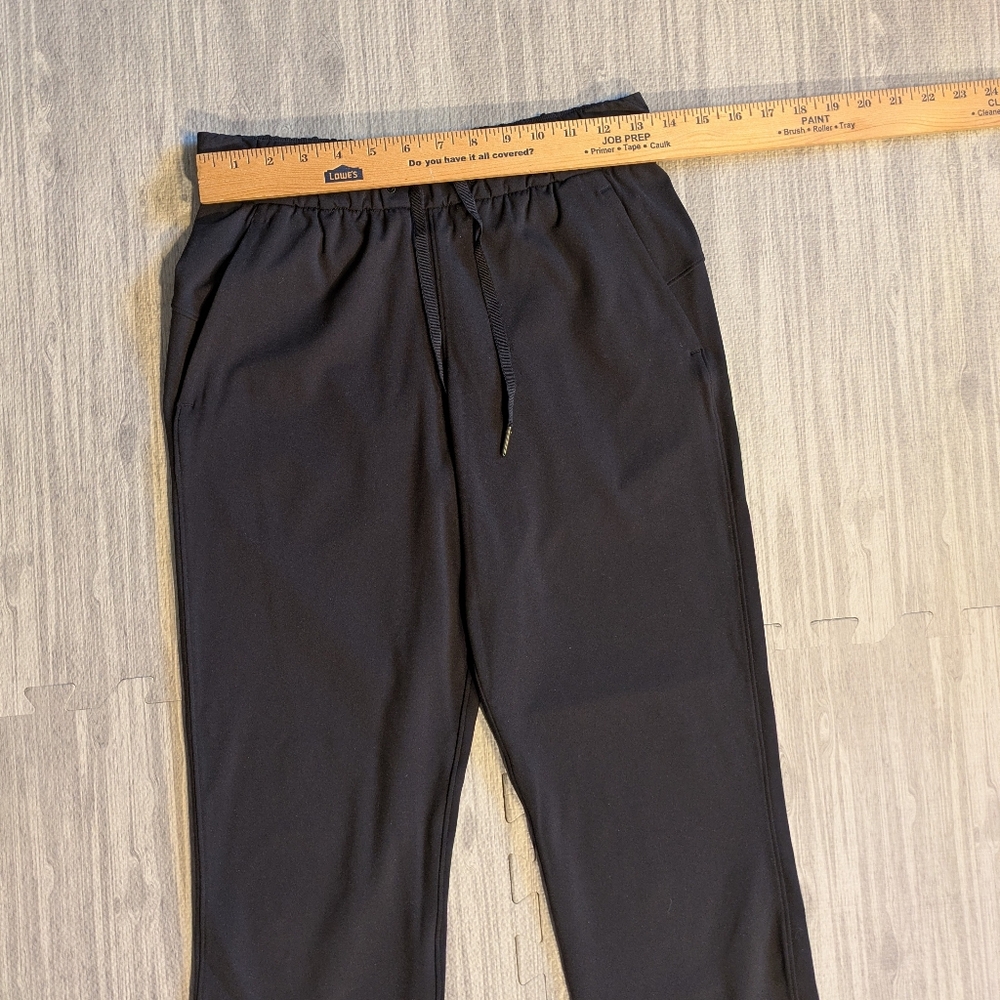 Women's Lululemon Black On the Fly Size 4 | Athletic‎ Workout Casual - Picture 10 of 14
